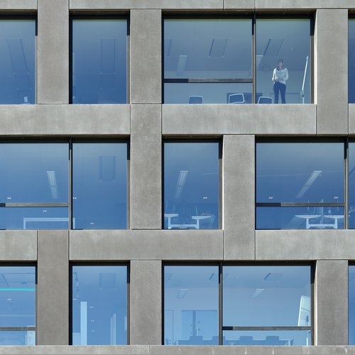 © Thomas Jantscher Architecture de CCHE du bâtiment administratif Headquarters HP Inc. et HP Enterprise Suisse