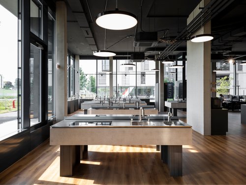 Architecture d'Intérieur de CCHE pour le Showroom Suter Inox à Crissier Suisse