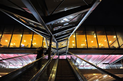 Architecture de CCHE pour l'extension du centre commercial Balexert Suisse