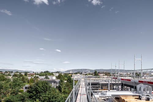 Architecture en chantier de CCHE pour The Hive 8 Suisse