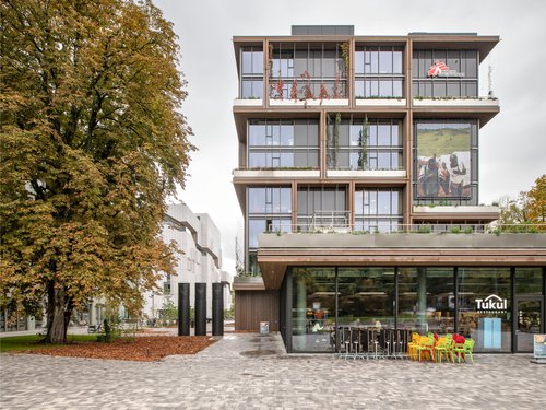 Signalétique de CCHE pour le siège de l'organisation internationale Médecins Sans Frontières MSF à Genève Suisse