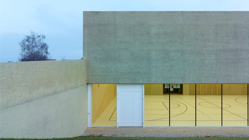 © Thomas Jantscher Architecture de CCHE d'une salle de gymnastique Suisse
