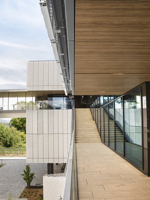 Architecture de CCHE pour La Résidence étudiante du Grand Morillon Suisse