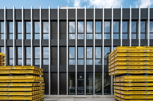 Architecture de CCHE pour le siège suisse Doka