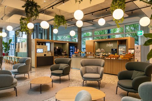 Actualité de CCHE pour l'aménagement d’un nouvel espace “work café” au cœur d’un atrium en Suisse