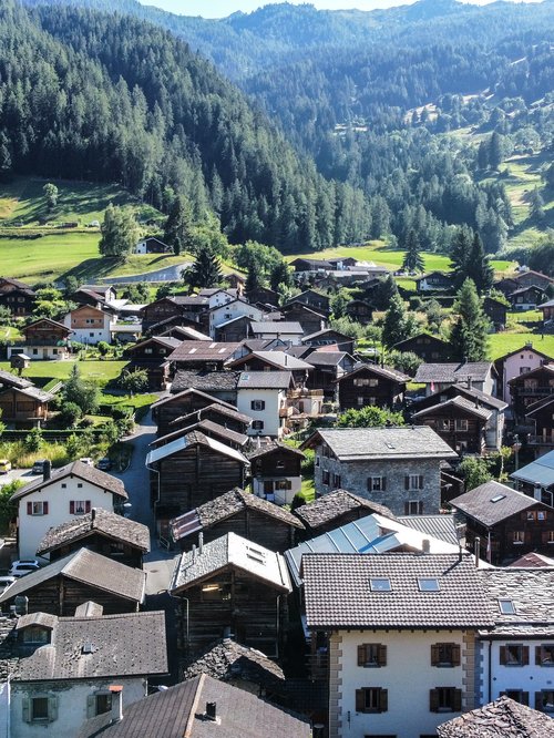 Actualité de CCHE pour la transformation d’un ancien raccard en logement de vacances Bruson Suisse
