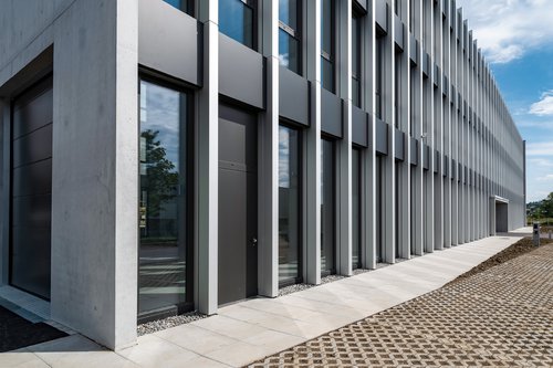 Architecture de CCHE pour le siège suisse Doka