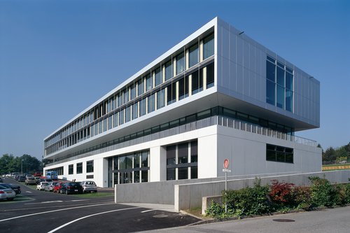 Architecture de CCHE pour l'Ecole Internationale de Genève Suisse