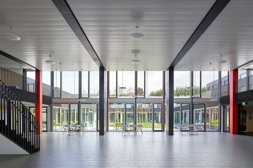 Architecture de CCHE pour l'International school of Lausanne ISL Suisse