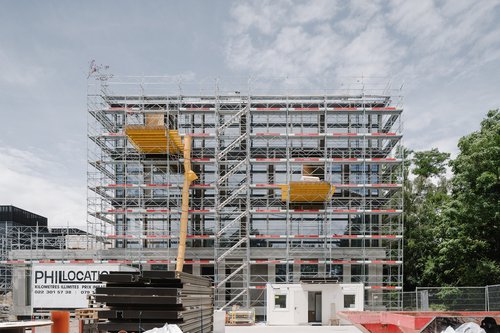 Architecture en chantier de CCHE pour The Hive 8 Suisse