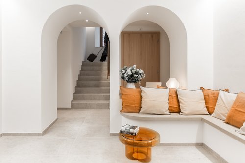 Transformation et rénovation historiquel'Hôtel de la Cigogne à Saint Ursanne Jura Suisse