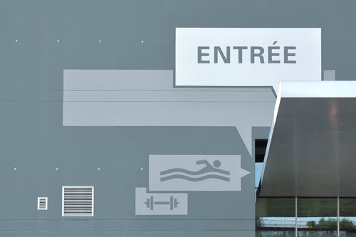 Signalétique de CCHE pour le Centre Commercial de Malley Lumières Suisse