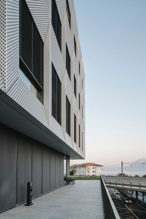 Architecture de CCHE d'un bâtiment administratif Pallin-Panchaude Suisse