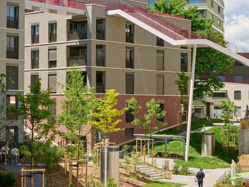 Architecture et Réalisation de CCHE pour le Quartier résidentiel à Bussigny Côté Gare Suisse