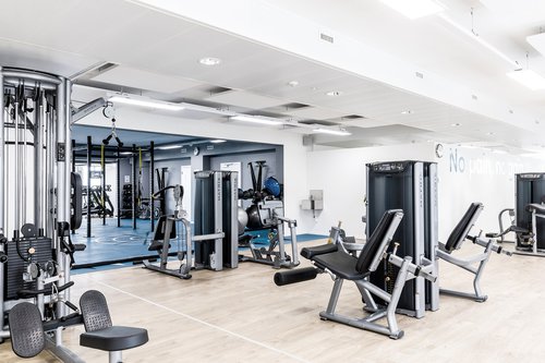 Architecture d'intérieur et rénovation de CCHE pour le fitness NonStop Gym à Malley Suisse