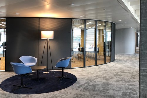 Architecture d'intérieur de CCHE du bâtiment administratif du Crédit Agricole Suisse