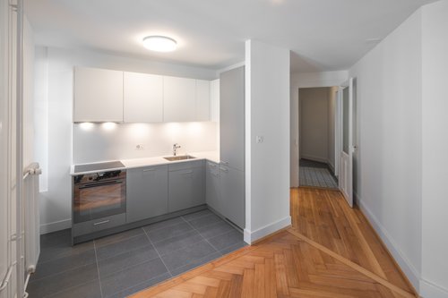 Transformation de CCHE pour Ancienne douane à Lausanne Suisse