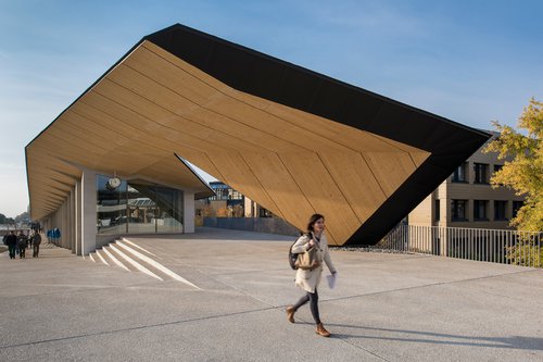 Architecture de CCHE du bâtiment public EPFL Artlab Suisse