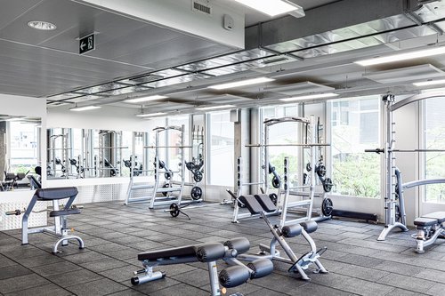 Architecture d'intérieur et rénovation de CCHE pour le fitness NonStop Gym à Malley Suisse