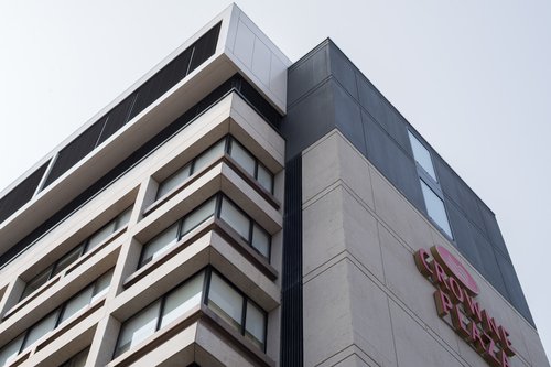 Surélévation et Réalisation de CCHE de l'hôtel Crown Plaza Suisse