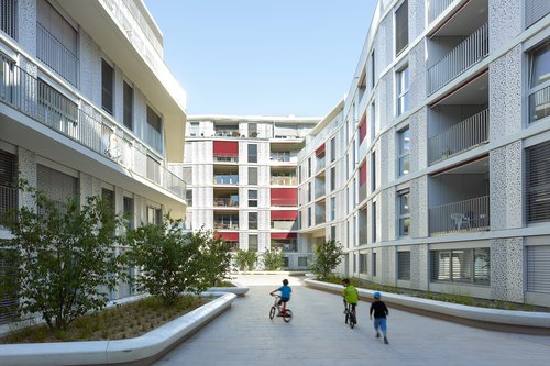 Architecture de CCHE des bâtiment de logements du Petit Mont-Riond Suisse