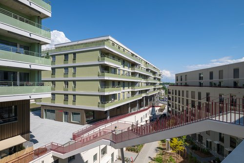 Architecture et Réalisation de CCHE pour le Quartier résidentiel à Bussigny Côté Gare Suisse