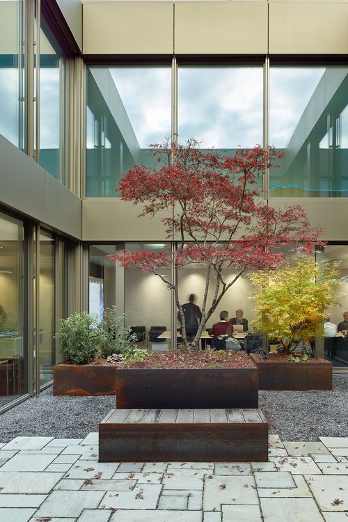 Architecture de CCHE du bâtiment multifonctionnel SEIC Suisse