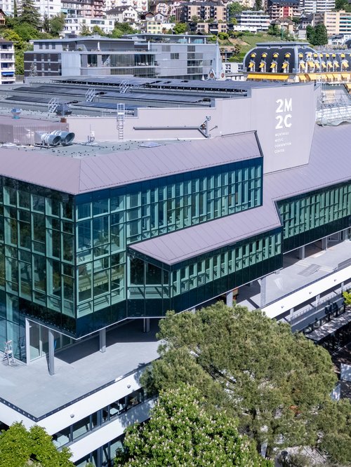 Actualite de CCHE pour la conférence de presse de la remise du bâtiment du 2M2C à Montreux Suisse
