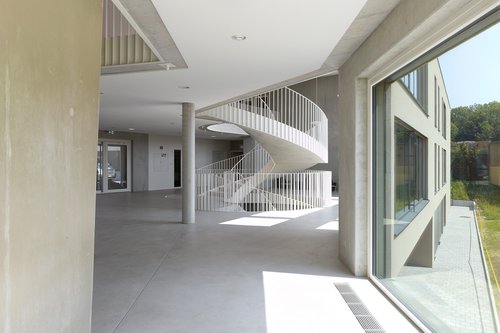 Architecture d'intérieur de CCHE pour L'ISL International School of Lausanne Suisse