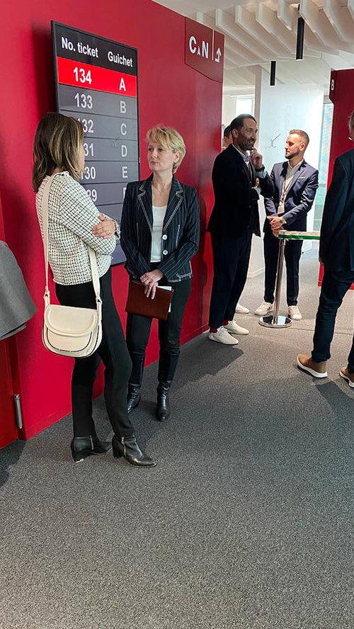 Actualité de CCHE pour l'inauguration du centre de biométrie du flon à Lausanne Suisse
