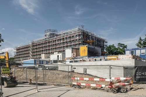 Architecture en chantier de CCHE pour The Hive 8 Suisse