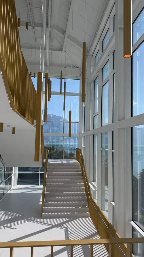Actualite de CCHE pour la conférence de presse de la remise du bâtiment du 2M2C à Montreux Suisse