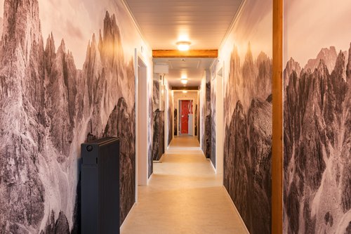 Transformation et réalisation de CCHE pour le Peanut lodge and winstub à Val d'Illiez Suisse