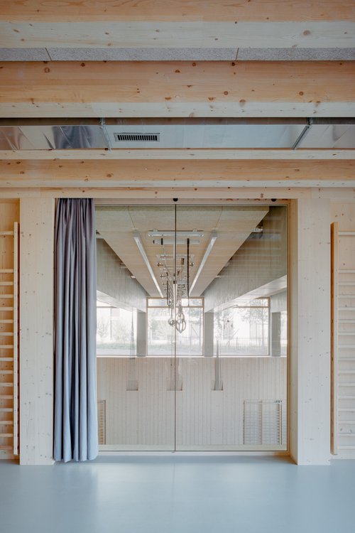 Architecture de CCHE pour l'école de Pont-Rouge à Lancy Genève Suisse