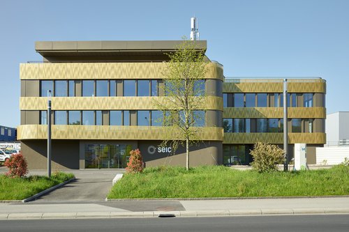 Architecture de CCHE du bâtiment multifonctionnel SEIC Suisse