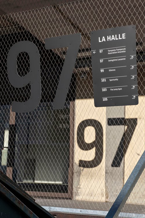 Architecture de CCHE pour les Halles CFF dans le quartier de Sébeillon Suisse